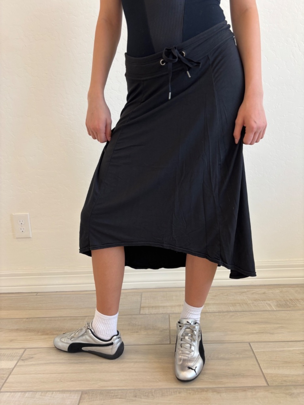 Athleta Pura Vida Beachcomber Hi-Low Midi Skirt | Black | Drawstring Waist